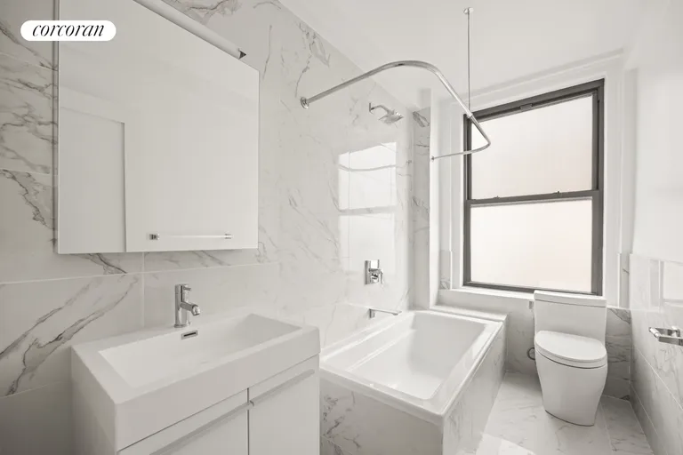 New York City Real Estate | View 242 East 19th Street, 10C | Full Bathroom | View 5