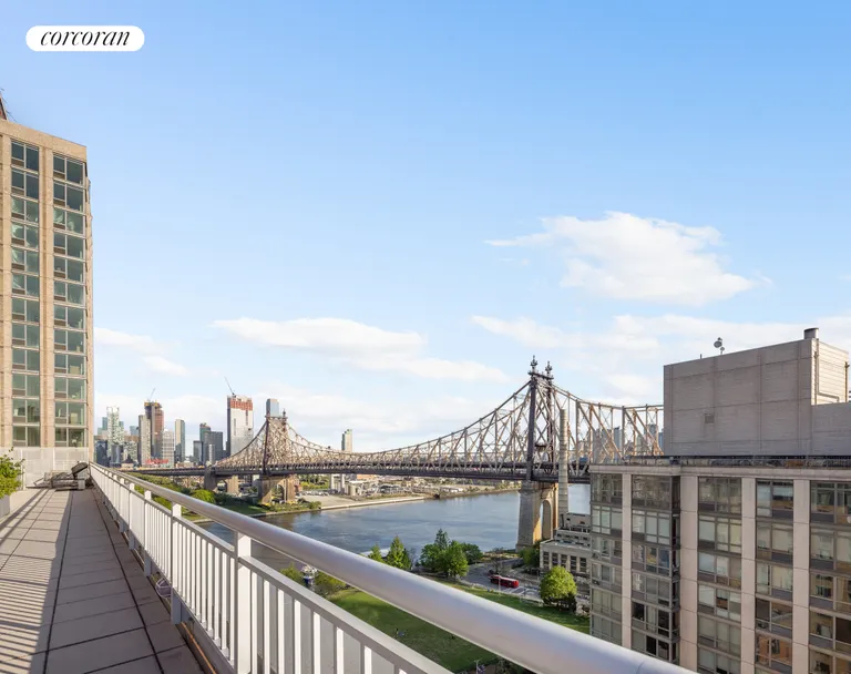 New York City Real Estate | View 425 Main Street, 15C | room 6 | View 7