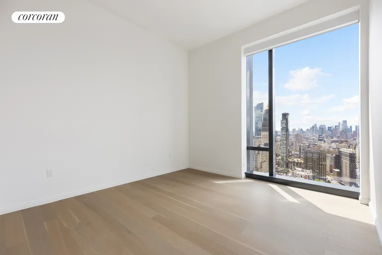 New York City Real Estate | View 277 Fifth Avenue, 45C | Bedroom | View 5