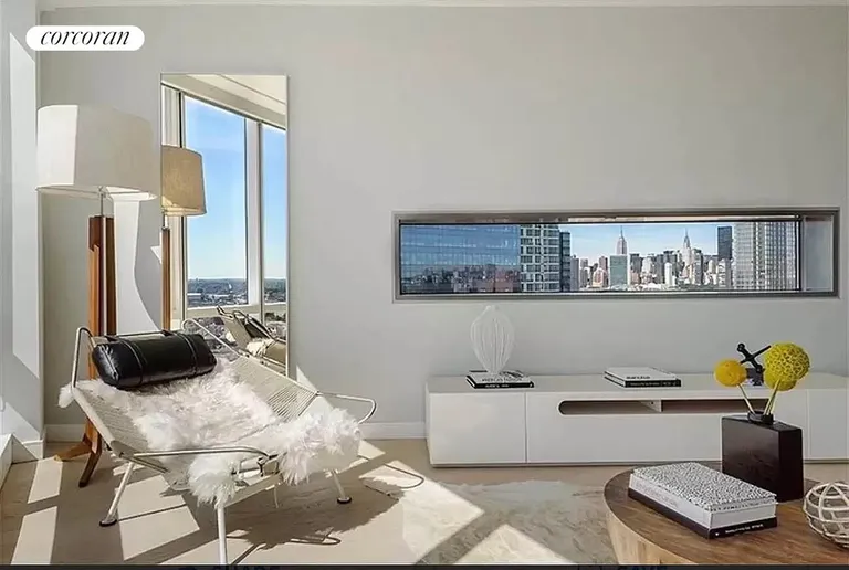 New York City Real Estate | View 29-11 Queens Plaza North, 19F | room 2 | View 3