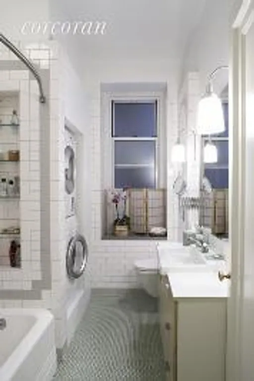 New York City Real Estate | View 300 West 109th Street, 3H | Renovated | View 3