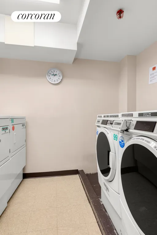 New York City Real Estate | View 88 Greenwich Street, 2005 | Laundry next to apartment | View 7