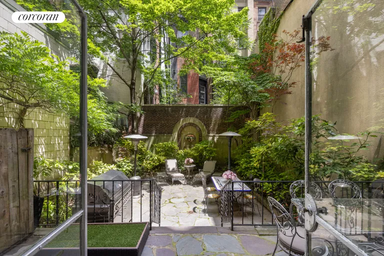 New York City Real Estate | View 49 East 80th Street | room 5 | View 6