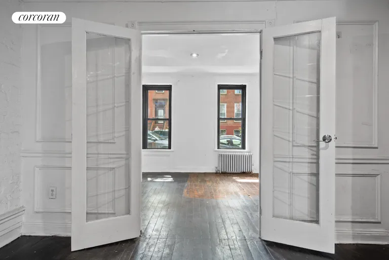 New York City Real Estate | View 87 Waverly Avenue | room 1 | View 2