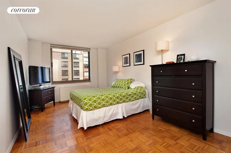 New York City Real Estate | View 2 South End Avenue, 7F | Bedroom | View 4