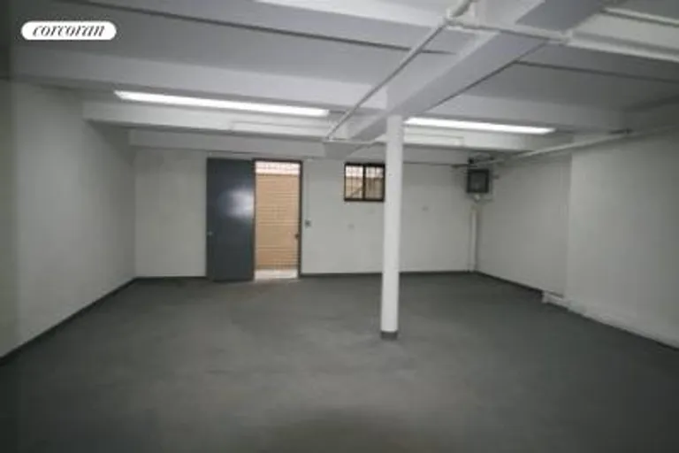 New York City Real Estate | View 179 EAST BROADWAY, STORE | room 7 | View 8