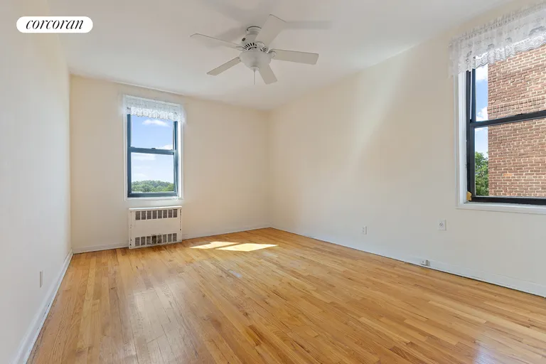 New York City Real Estate | View 2280 Burnett Street, 5F | room 2 | View 3