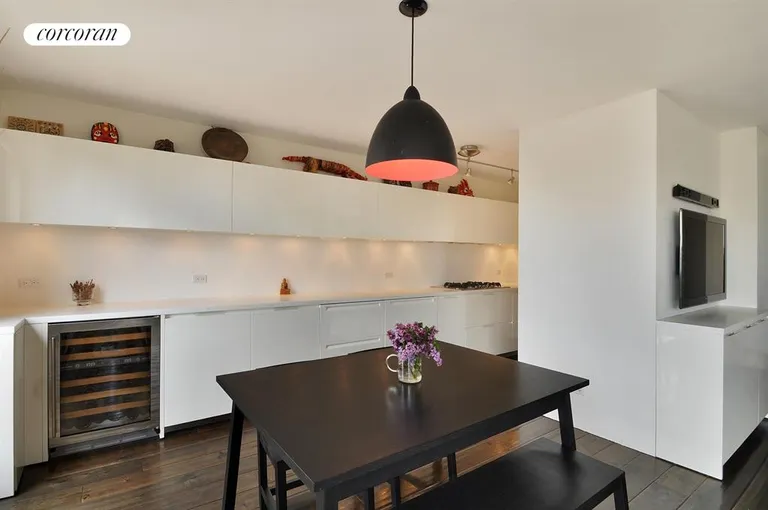 New York City Real Estate | View 201 EAST 25TH STREET, 18A | Kitchen | View 2