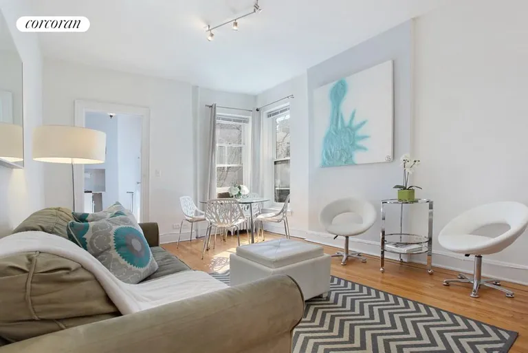 New York City Real Estate | View 29 Willow Street, 2R | 2 Beds, 1 Bath | View 1