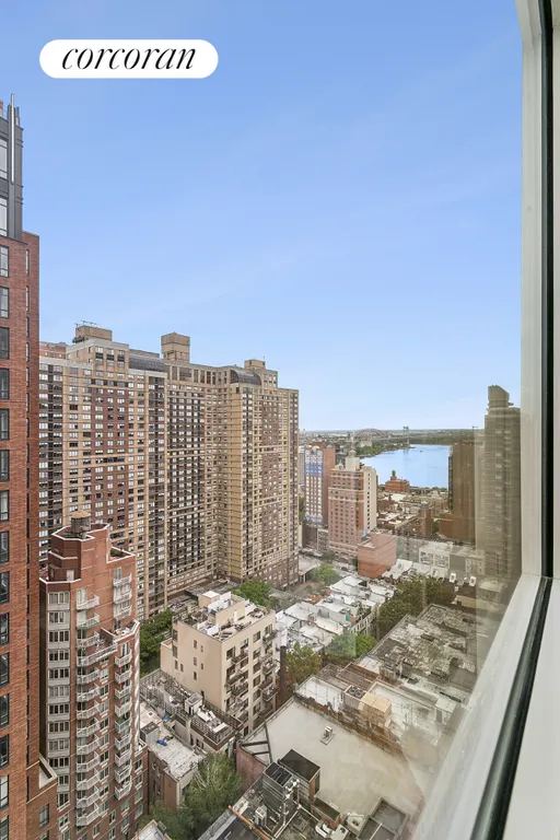 New York City Real Estate | View 200 East 94th Street, 2515 | room 6 | View 7