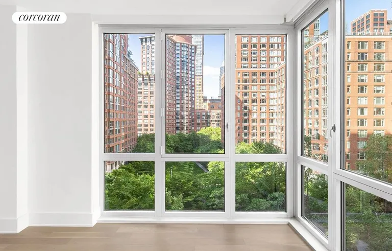 New York City Real Estate | View 20 River Terrace, 9P | Living Room | View 3