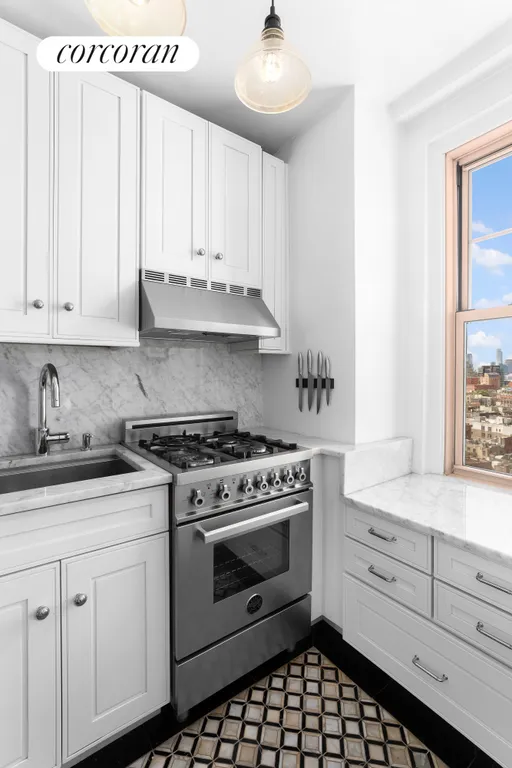 New York City Real Estate | View 2 Horatio Street, 17D | room 4 | View 5