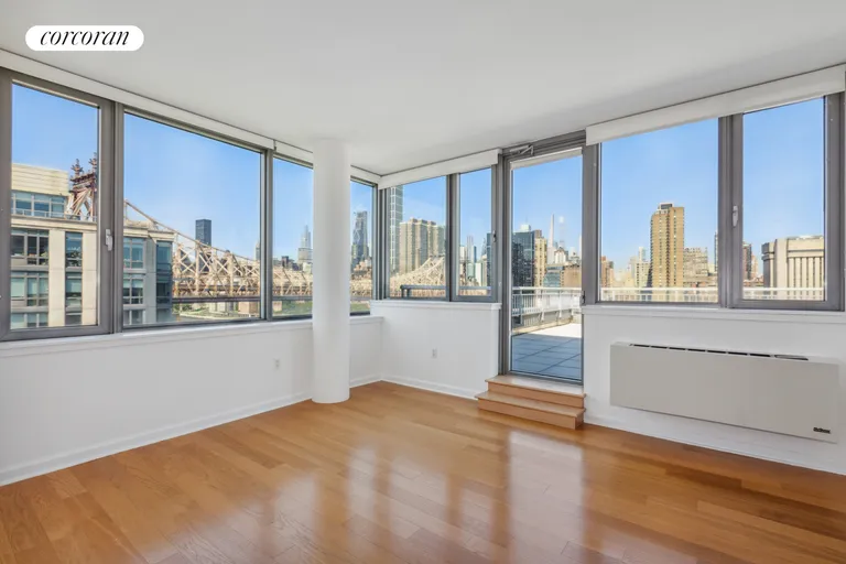 New York City Real Estate | View 425 Main Street, PH1C | Living Room | View 2