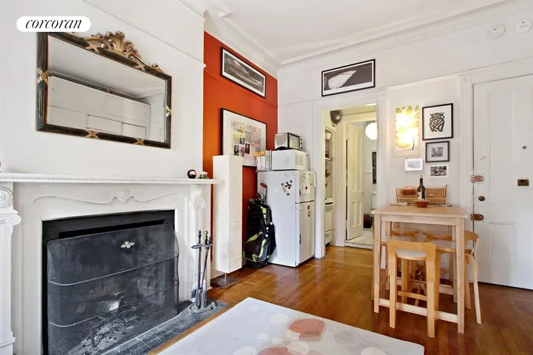 New York City Real Estate | View 132 West 73rd Street, 4R | Living Room | View 3