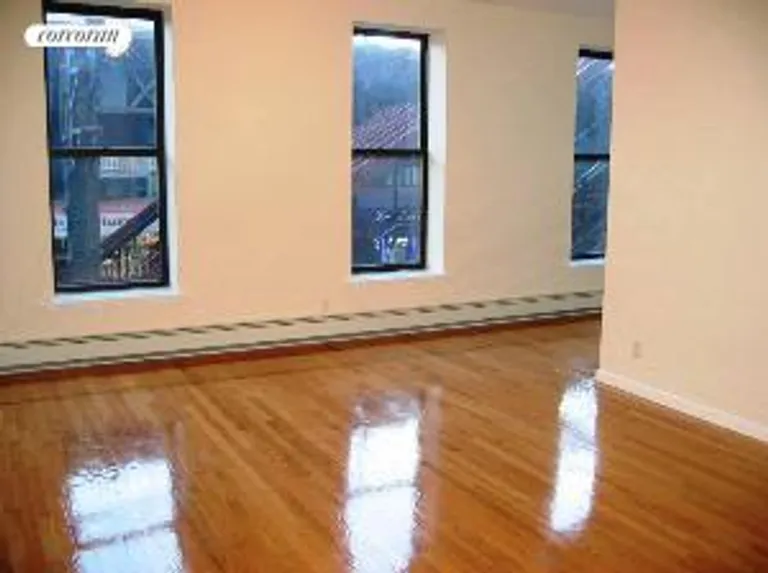 New York City Real Estate | View 274 Broadway, 2F | 2 Beds, 1 Bath | View 1