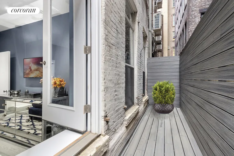 New York City Real Estate | View 19 Warren Street, 2E | room 4 | View 5