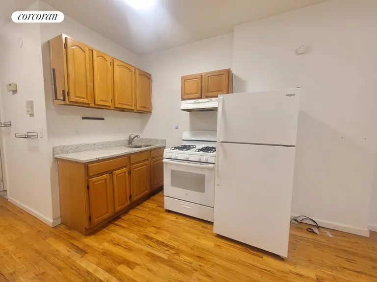 New York City Real Estate | View 35 Dodworth Street, 2 | room 2 | View 3