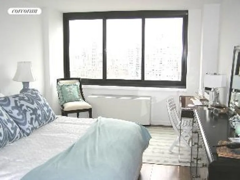 New York City Real Estate | View 515 East 72nd Street, 29C | room 11 | View 12