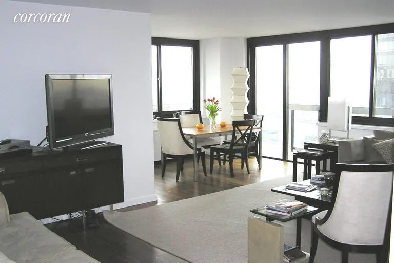 New York City Real Estate | View 515 East 72nd Street, 29C | 2 Beds, 2 Baths | View 1