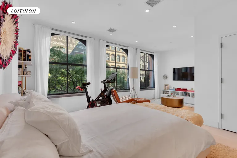 New York City Real Estate | View 228 West Broadway, 3 | room 4 | View 5