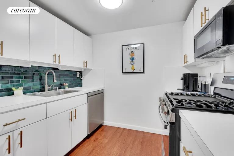 New York City Real Estate | View 55 East 9th Street, TB | Kitchen | View 4