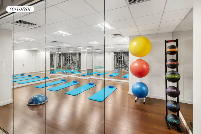 New York City Real Estate | View 88 Greenwich Street, 819 | room 10 | View 11
