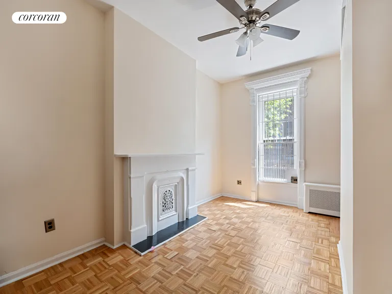 New York City Real Estate | View 810 Lexington Avenue, PARLOR | Bedroom | View 4
