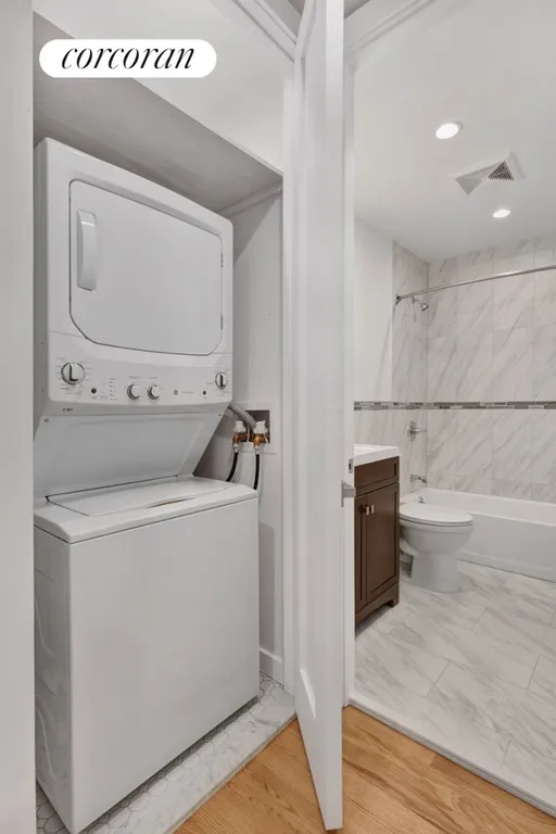 New York City Real Estate | View 537 40th Street, 2 | Washer/Dryer | View 3