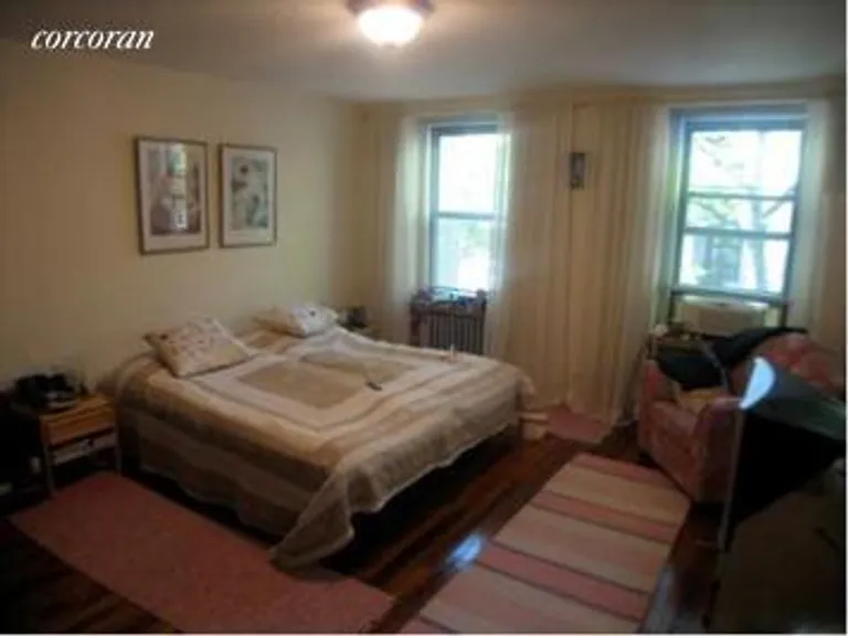 New York City Real Estate | View 223 East 48th Street, HOUSE | room 5 | View 6