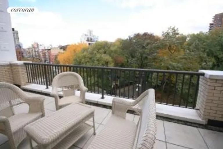 New York City Real Estate | View 179 EAST BROADWAY, PH | room 5 | View 6