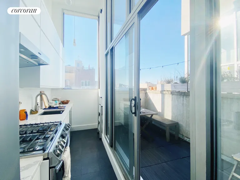 New York City Real Estate | View 158 Manhattan Avenue, 4A | room 2 | View 3