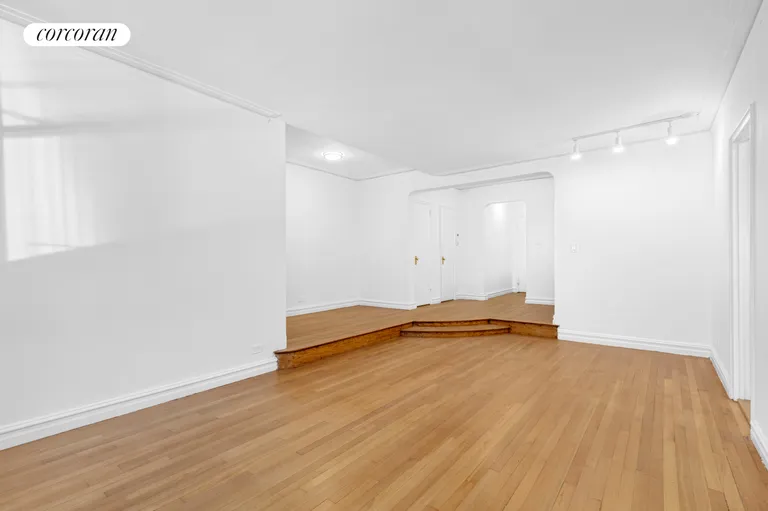 New York City Real Estate | View 222 East 35th Street, 6D | room 4 | View 5