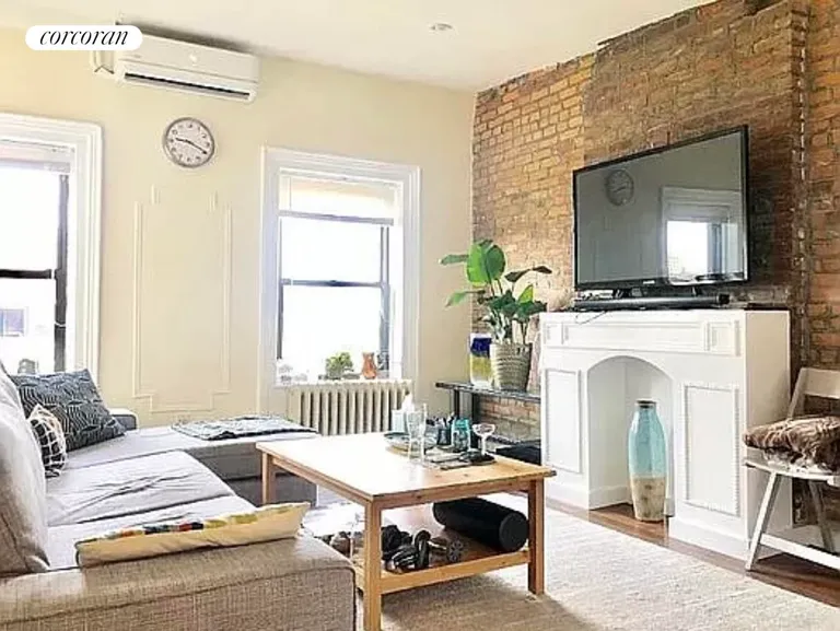 New York City Real Estate | View 381 Atlantic Avenue, 3 | 2 Beds, 1 Bath | View 1