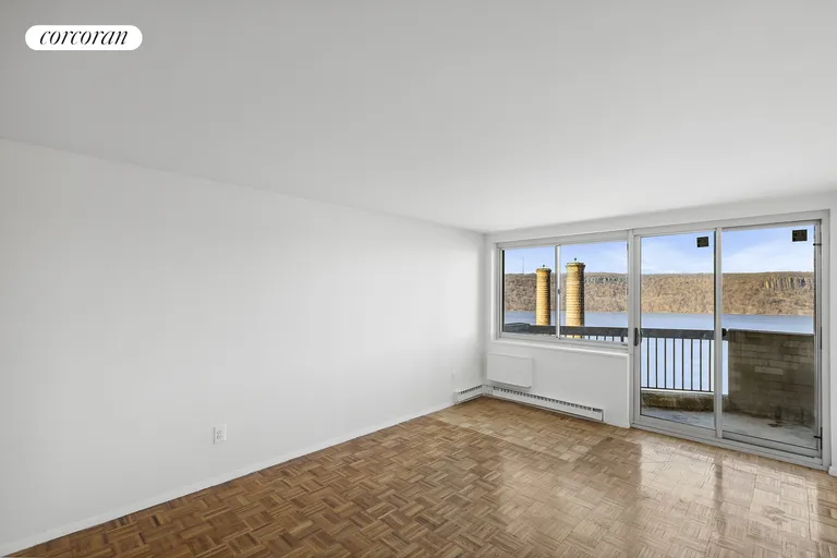 New York City Real Estate | View 1 Glenwood Avenue, 26F | room 1 | View 2