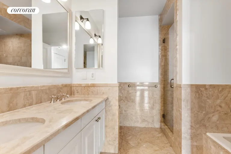 New York City Real Estate | View 10 West Street, 24A | Full Bathroom | View 12