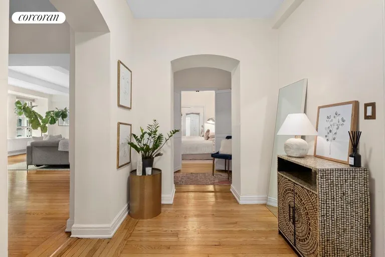 New York City Real Estate | View 340 West 57th Street, 4G | room 4 | View 5