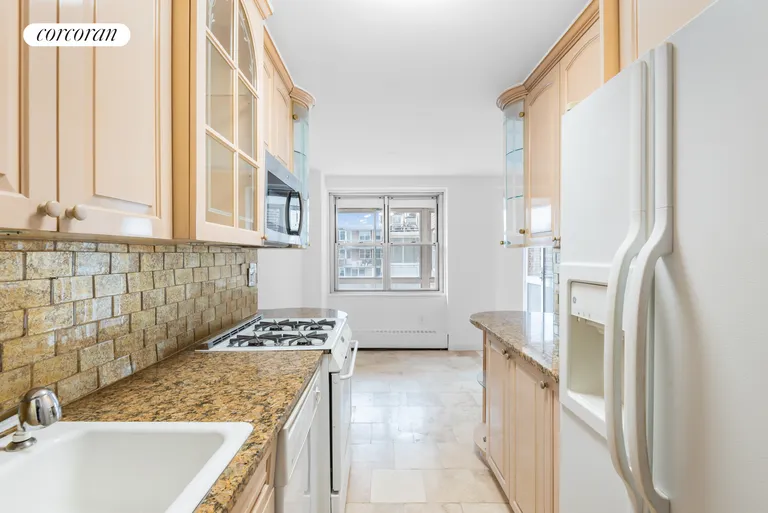 New York City Real Estate | View 303 West 66th Street, 19ED | room 9 | View 10