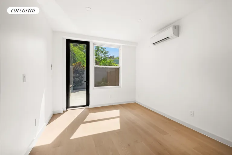 New York City Real Estate | View 476 Humboldt Street, 1L | room 4 | View 5