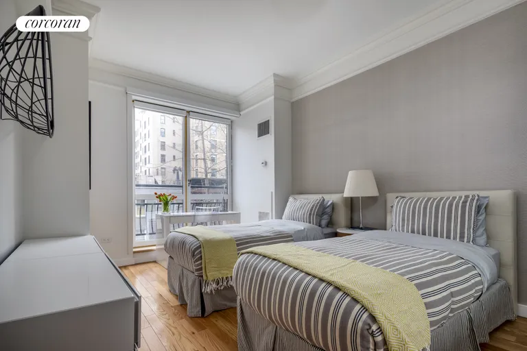 New York City Real Estate | View 157 East 74th Street, 4C | room 3 | View 4