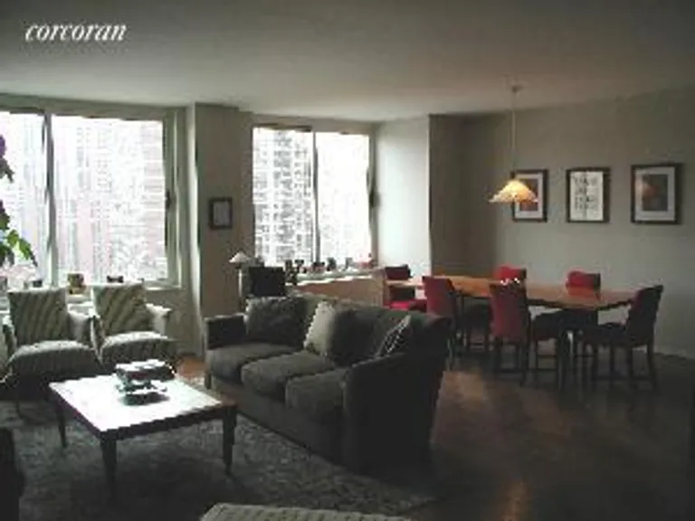 New York City Real Estate | View 170 East 87th Street, W15B | 2 Beds, 2 Baths | View 1