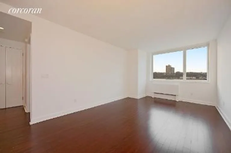 New York City Real Estate | View 100 Riverside Boulevard, 5J | 1 Bed, 1 Bath | View 1