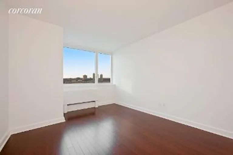 New York City Real Estate | View 100 Riverside Boulevard, 5J | room 2 | View 3