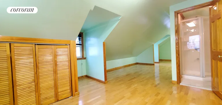 New York City Real Estate | View 125 Maple Place | room 22 | View 23