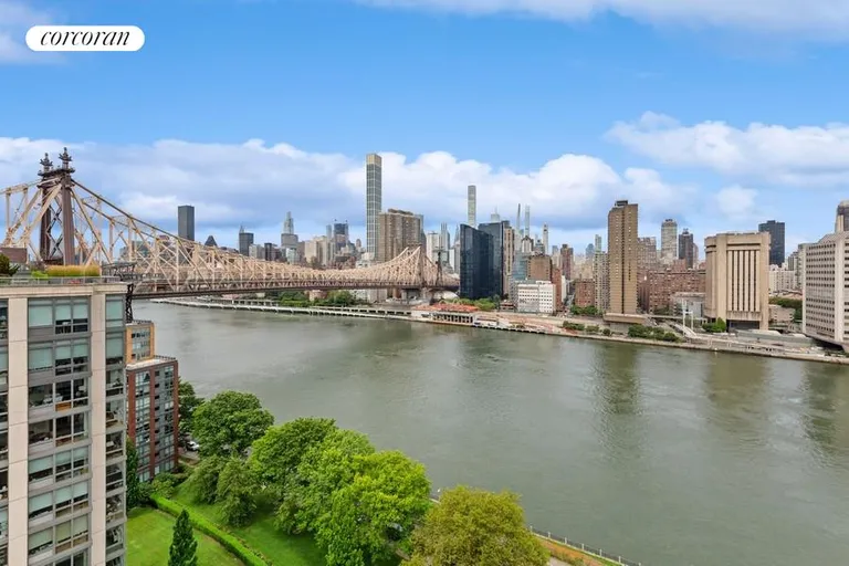 New York City Real Estate | View 425 Main Street, 9K | room 11 | View 12
