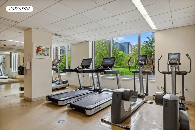 New York City Real Estate | View 425 Main Street, 9K | room 13 | View 14