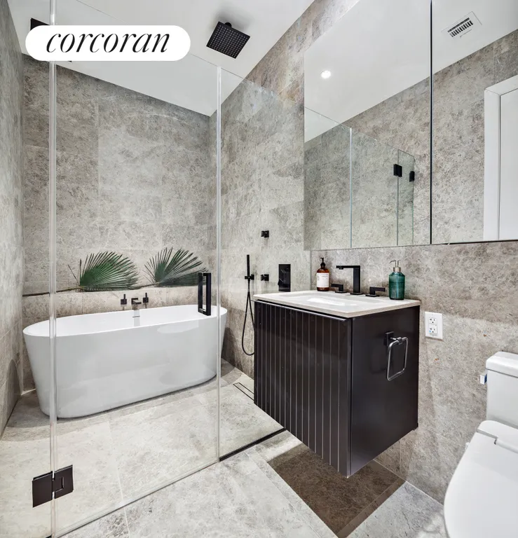 New York City Real Estate | View 10 Quincy Street, 4B | Full Bathroom | View 6