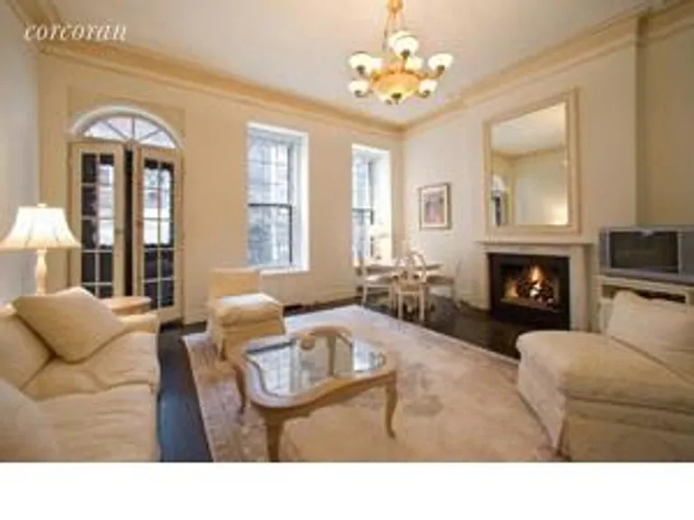 New York City Real Estate | View 425 East 50th Street, 2 | 2 Beds, 2 Baths | View 1