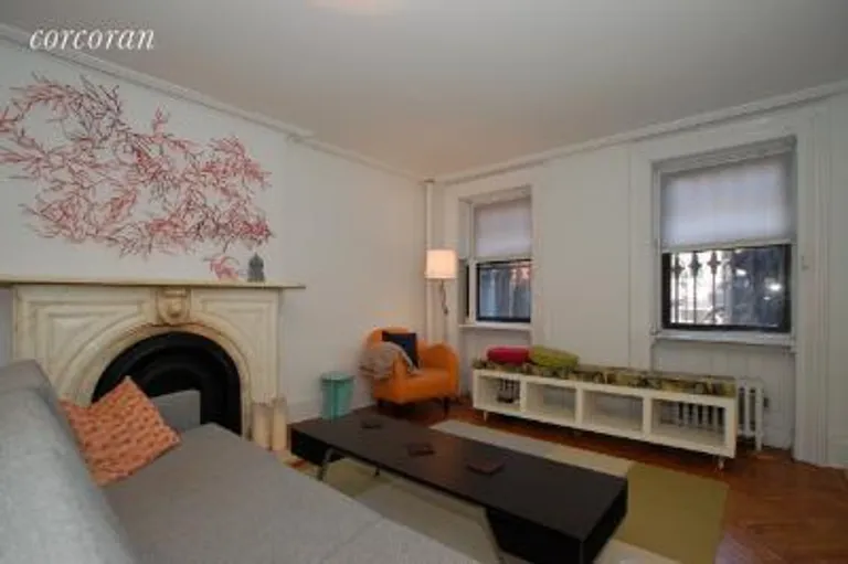 New York City Real Estate | View 281 Clermont Avenue, 1 | 1 Bed, 1 Bath | View 1