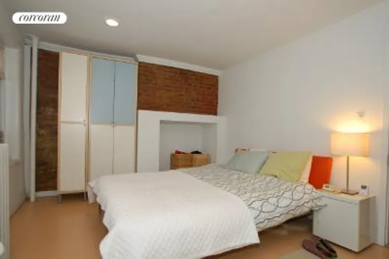 New York City Real Estate | View 281 Clermont Avenue, 1 | room 3 | View 4
