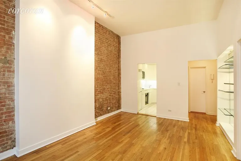 New York City Real Estate | View 106 West 87th Street, 3A | Living Room | View 2